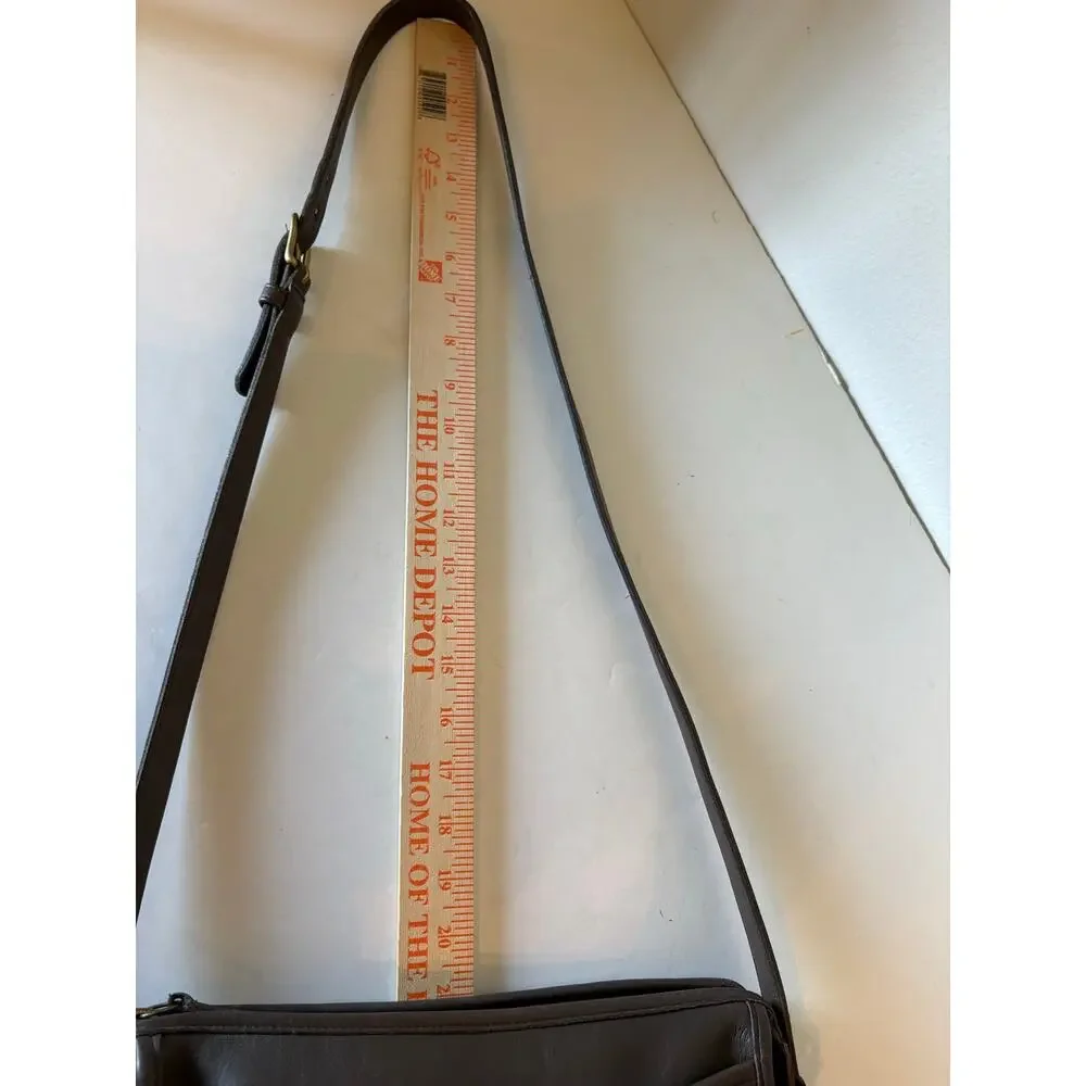 Coach Taylor crossbody zip in  brown  H5C-9944 c. 1995